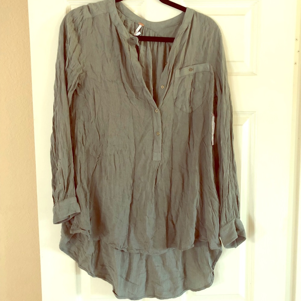 Free People army green tunic top.